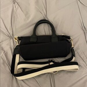 Universal thread Stylish Black Handbag with removable Strap